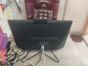 Desktop Computer HP 200 G4 22 All-in-One 8GB Intel Core I3 HDD 1TB