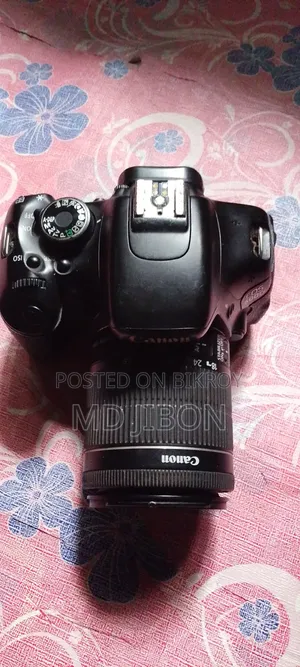 DSLR Camera