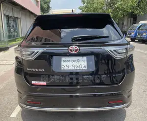 Toyota Harrier 2.0 2016 Purple