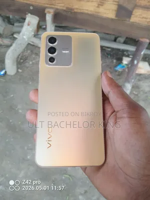 Vivo V23 5G 128 GB Gold