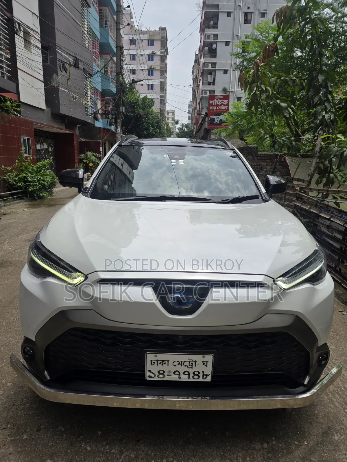 Toyota Corolla Cross 1.8 Hybrid AWD 2021 White