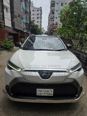 Toyota Corolla Cross 1.8 Hybrid AWD 2021 White