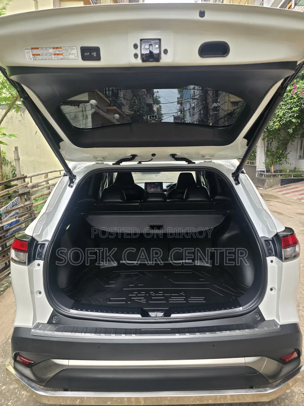 Toyota Corolla Cross 1.8 Hybrid AWD 2021 White