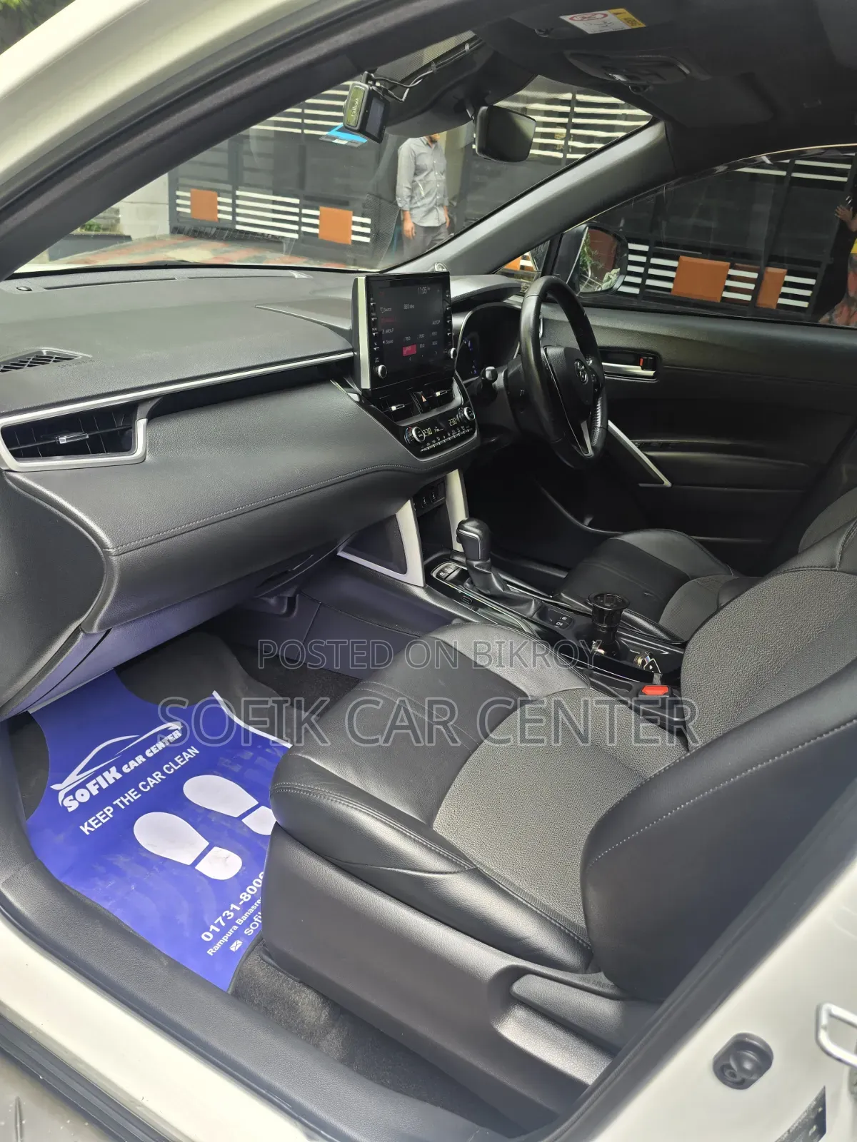 Toyota Corolla Cross 1.8 Hybrid AWD 2021 White