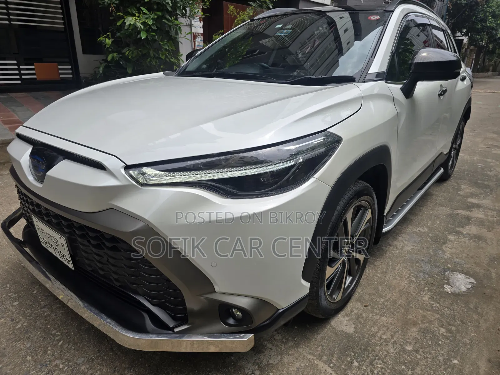 Toyota Corolla Cross 1.8 Hybrid AWD 2021 White