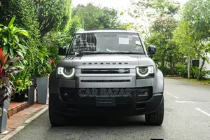 নতুন ল্যান্ড রোভার ডিফেন্ডার ১১০ পি৩০০ এস ২০২৫ গ্রে