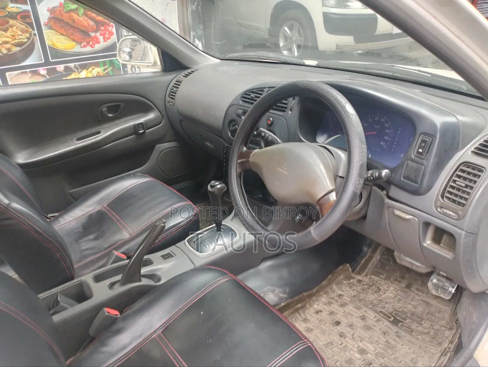 Mitsubishi Lancer 1999 White