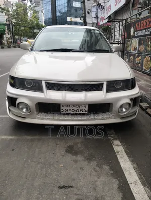 Mitsubishi Lancer 1999 White