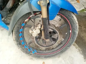TVS Apache RTR 160 2V 2017 Blue
