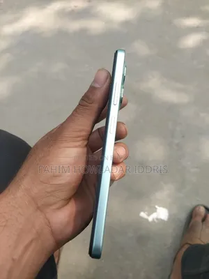 Infinix Hot 50i 128 GB Green