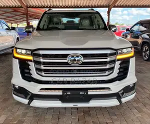 New Toyota Land Cruiser LC300 2025 Off White