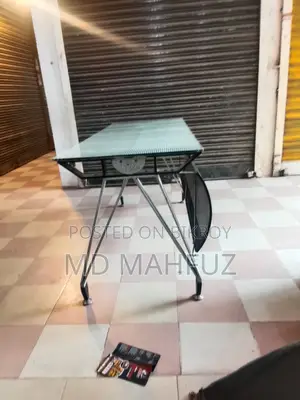Table-Good Condition (Urgent Sell)