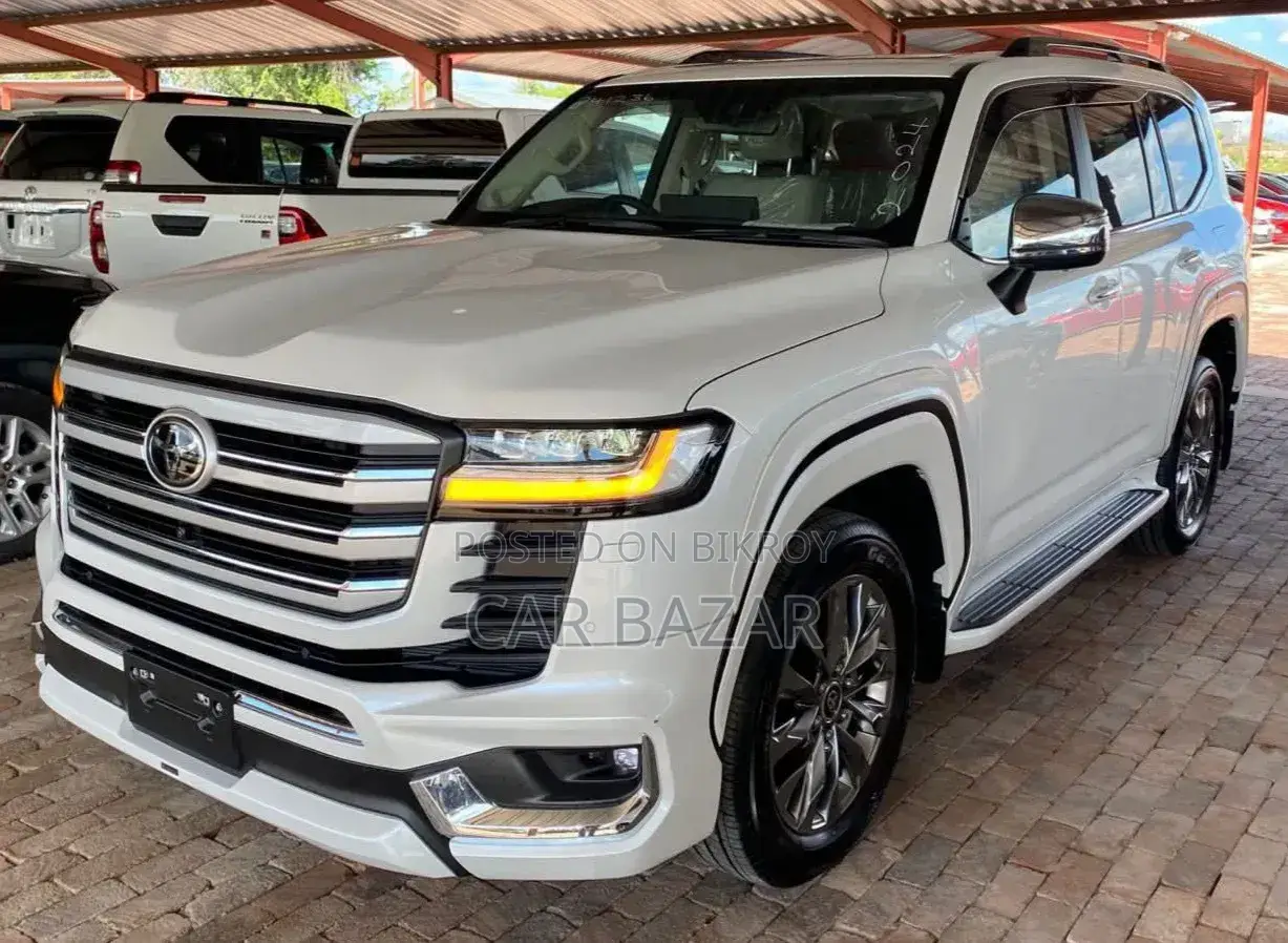 New Toyota Land Cruiser LC300 2025 Off White
