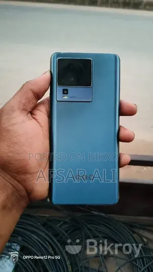 Vivo iQOO 128 GB Blue