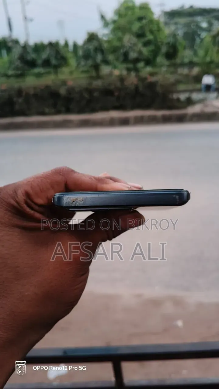 Vivo iQOO 128 GB Blue
