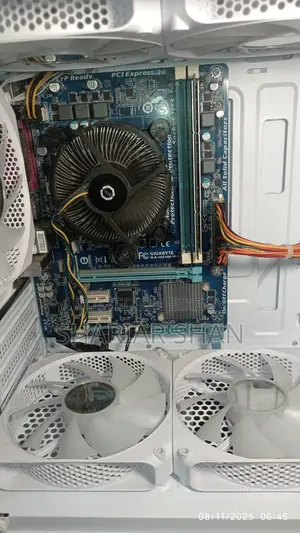 Gigabyte H61 Ds2 Motherboard.