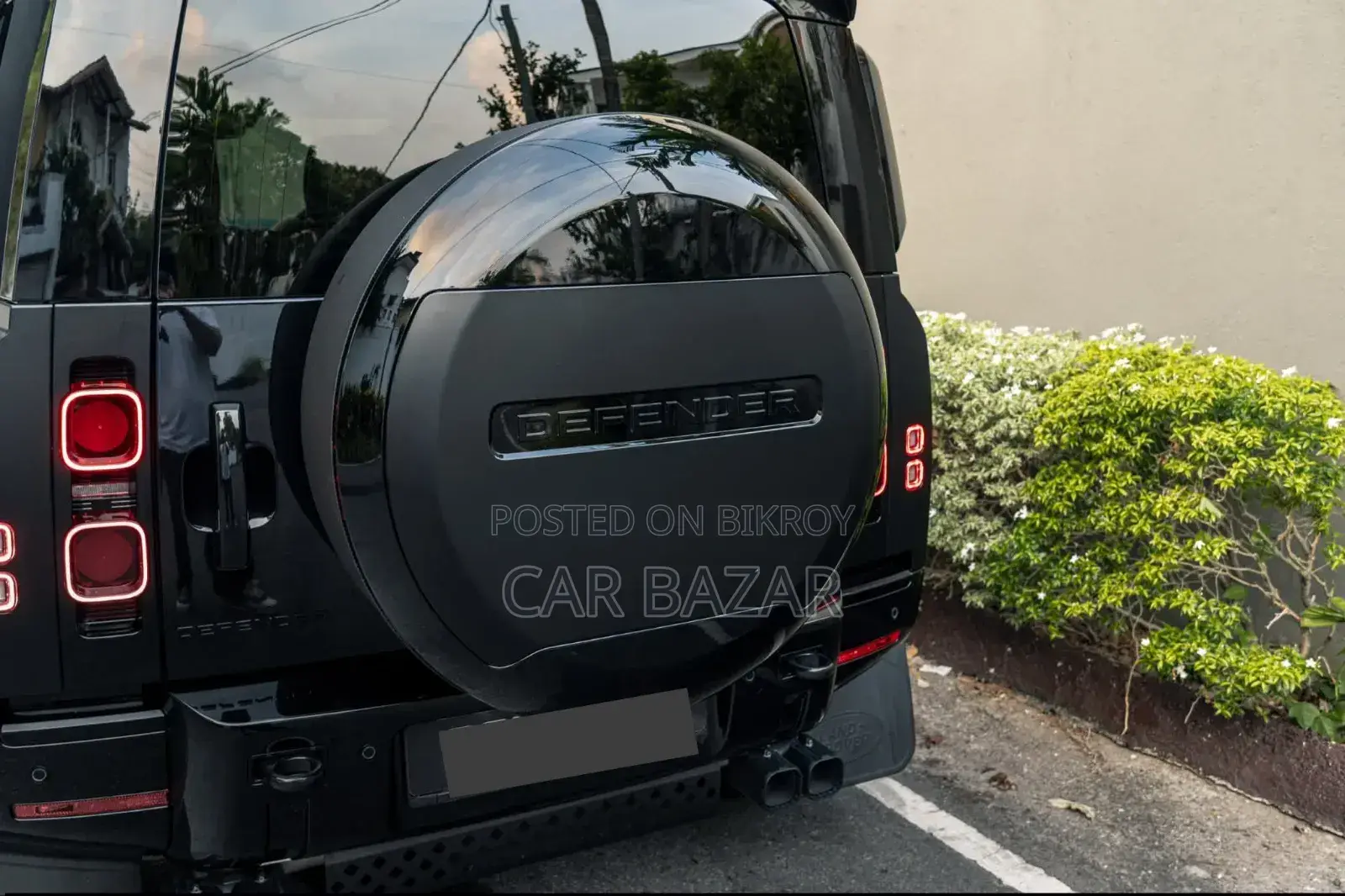 New Land Rover Defender 110 P300 S 2025 Black