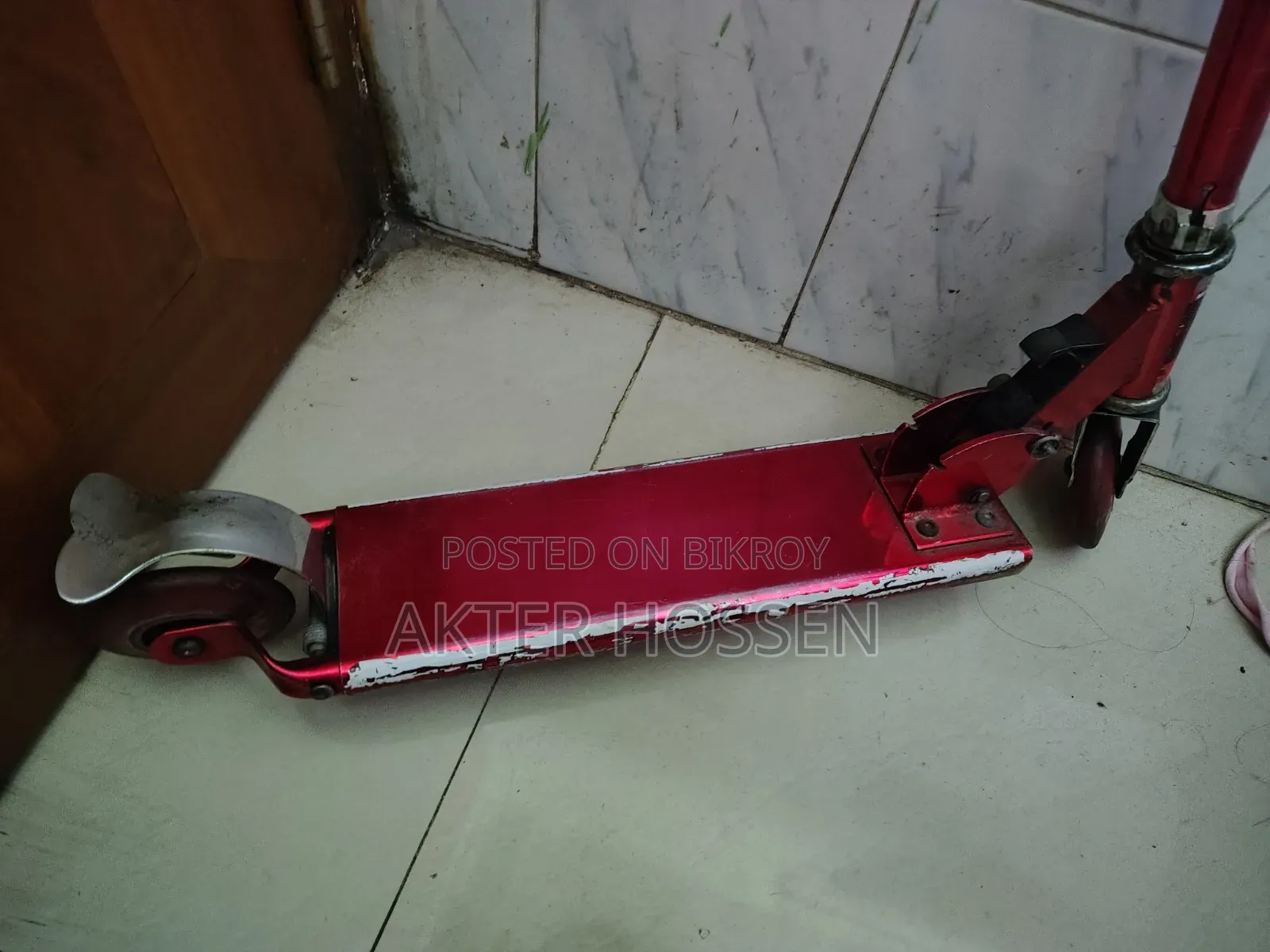বাচ্চাদের স্কুটি