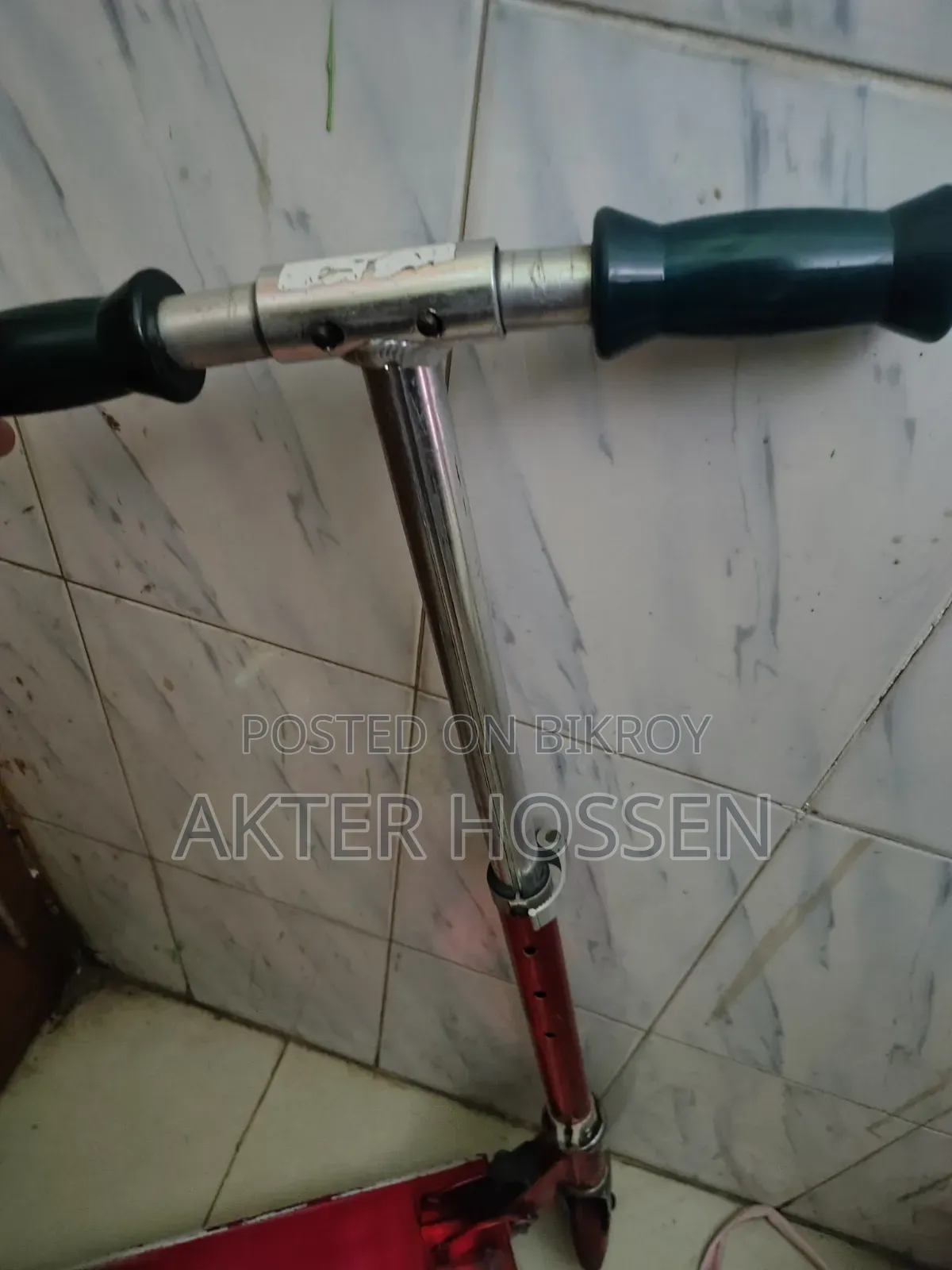বাচ্চাদের স্কুটি