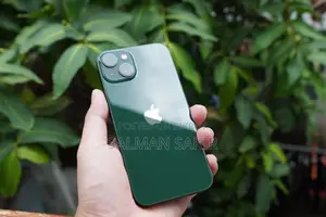 Apple iPhone 13 128 GB Green