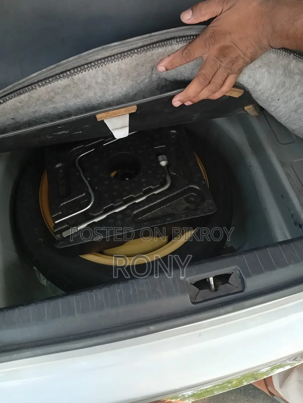 Toyota Premio 1.5 FWD 2015 Silver