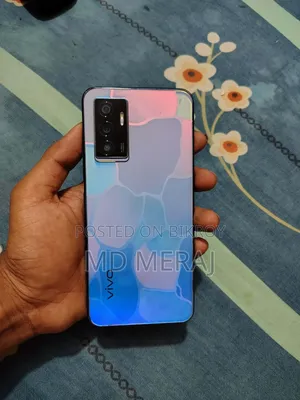 Vivo iQOO 11 128 GB Blue