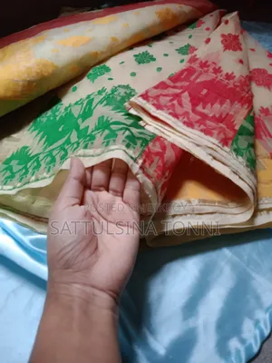 ঢাকাই শাড়ি