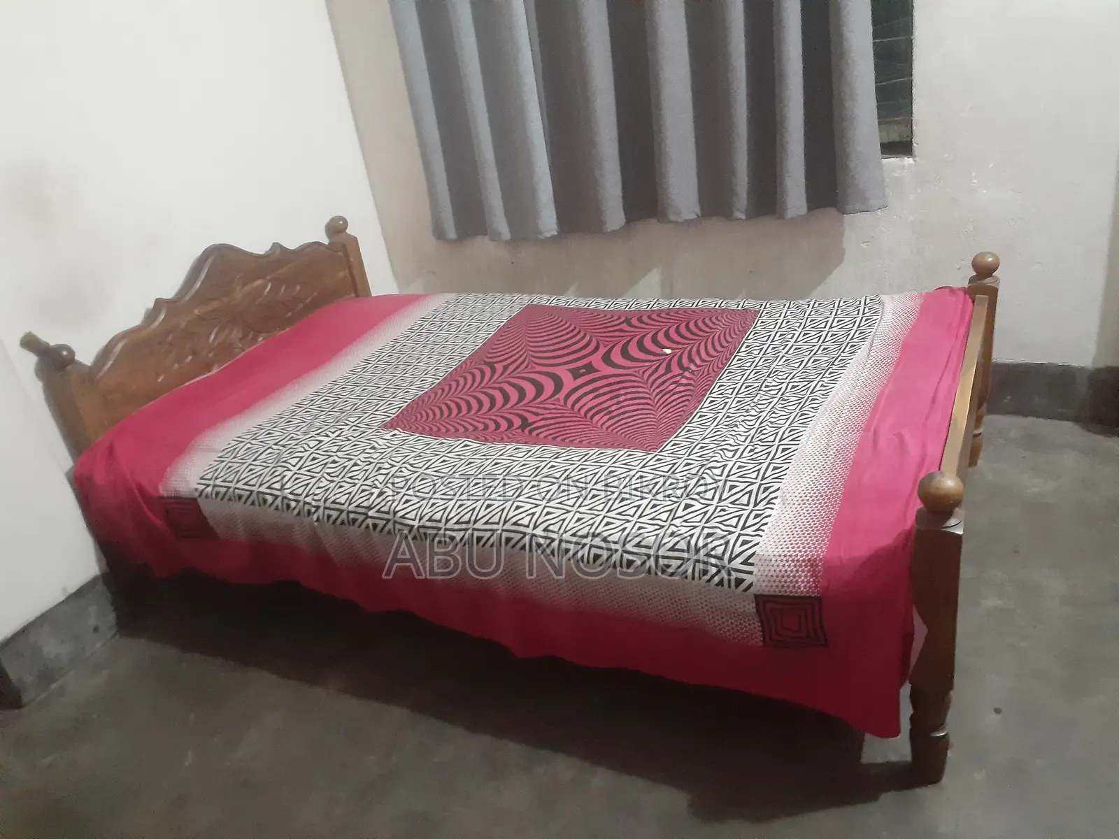 জরুরি ঘরের আসবাবপত্র বিক্রি