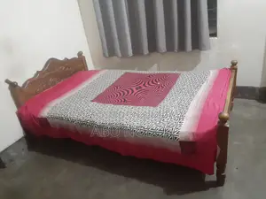 জরুরি ঘরের আসবাবপত্র বিক্রি