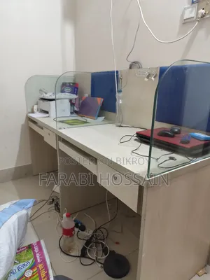 Office Computer Desk / Table