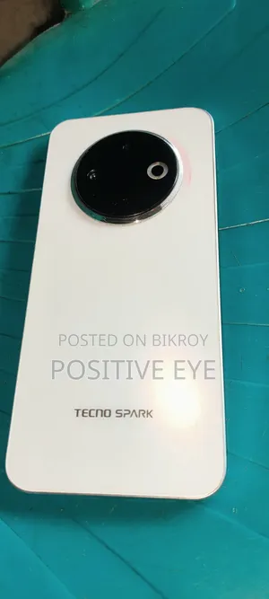 Tecno Spark 30C 128 GB White