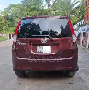 Toyota Passo Sette G 7Seater 2010