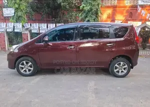 Toyota Passo Sette G 7Seater 2010