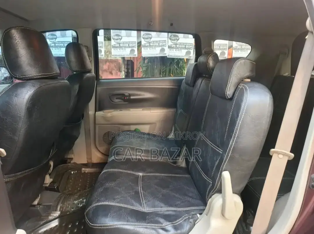 Toyota Passo Sette G 7Seater 2010