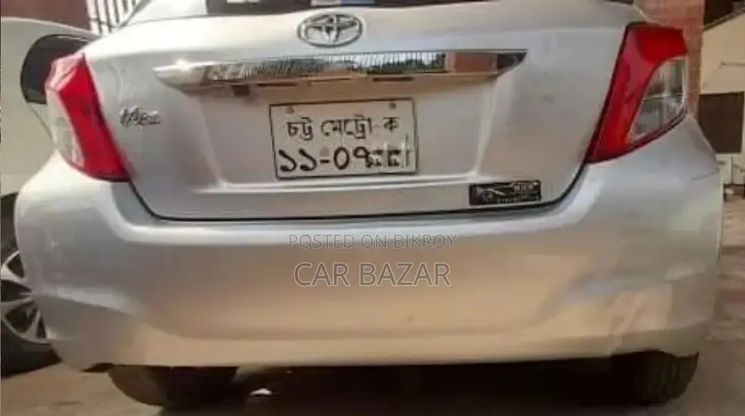Toyota Vitz X SMART PKG 2011