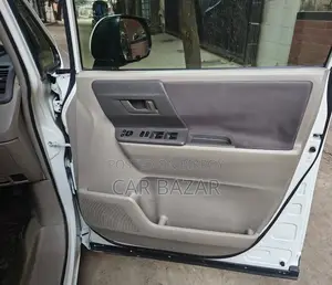 টয়োটা নোয়া এসআই গ্রেড পুশ ২০০৯