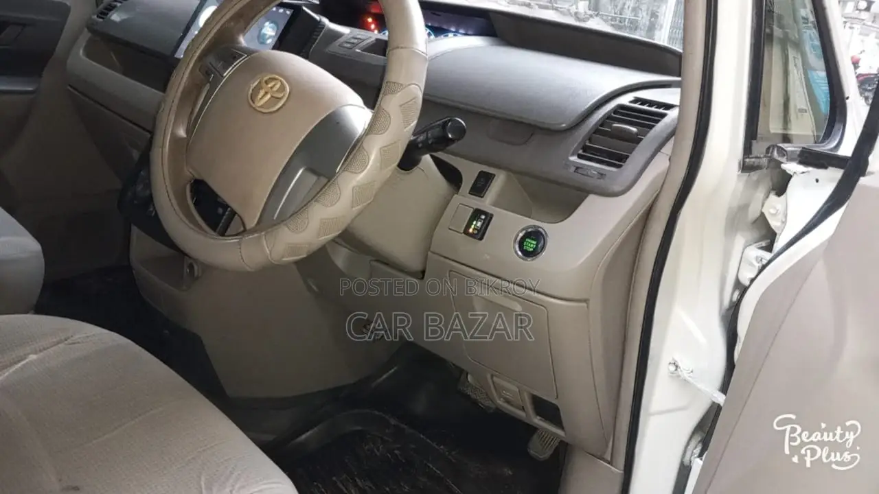 টয়োটা নোয়া এসআই গ্রেড পুশ ২০০৯