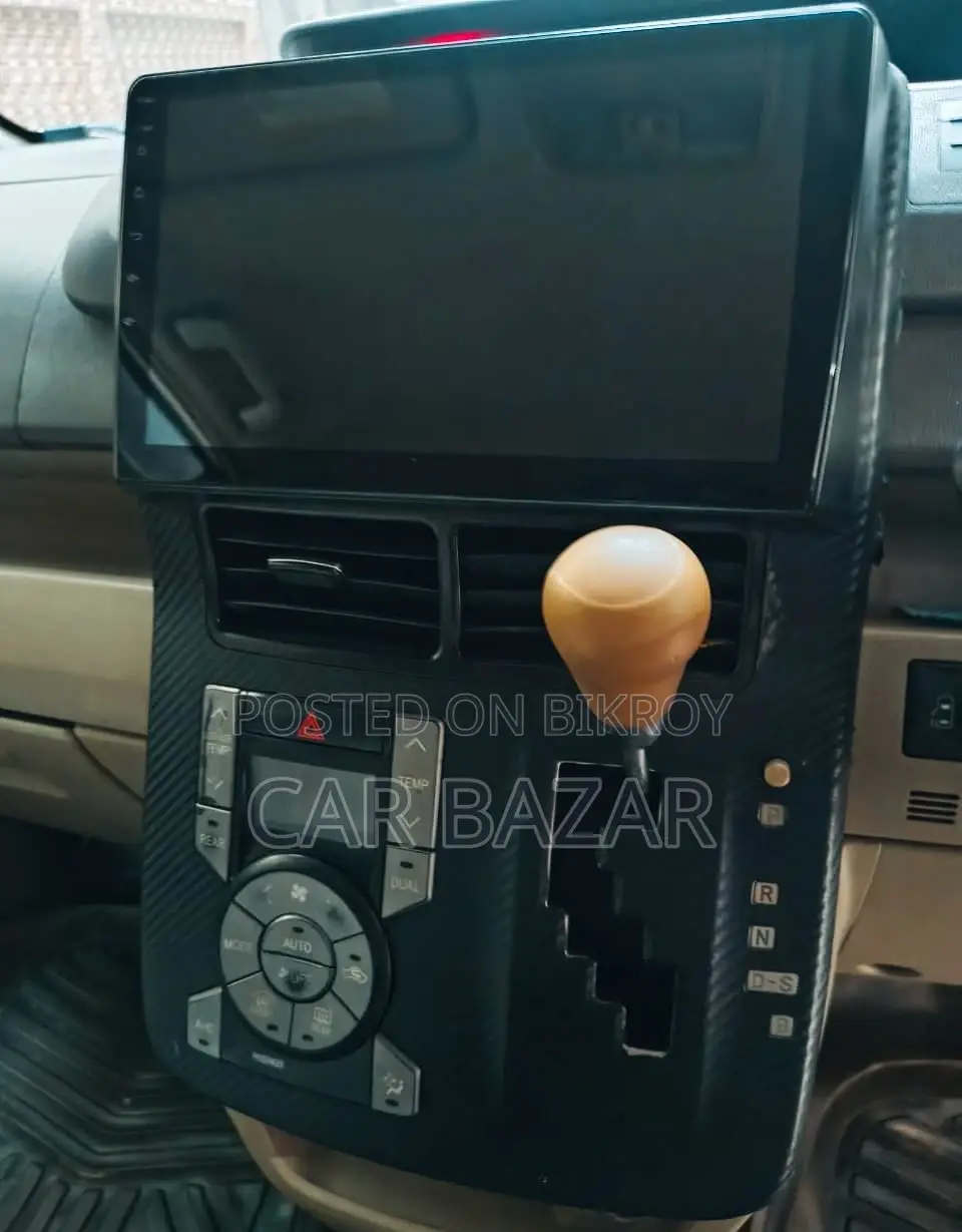 টয়োটা নোয়া এসআই গ্রেড পুশ ২০০৯