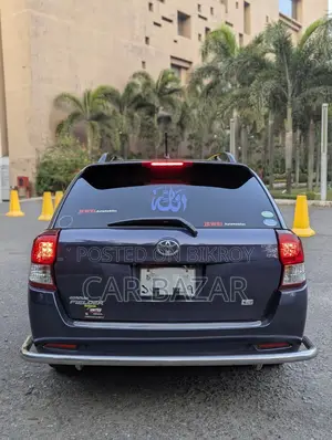 Toyota Fielder G OCTANE RUNS 2012
