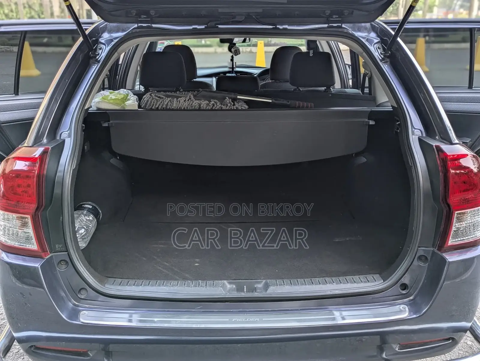 Toyota Fielder G OCTANE RUNS 2012