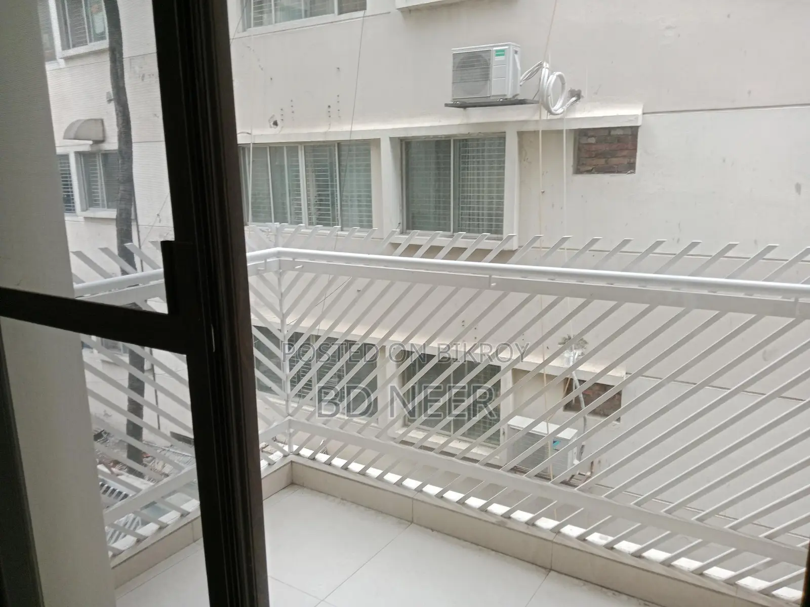 Brand new 4 Bed room apt rent in banani South