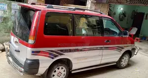 Toyota Noah Super Extra Limo 2001