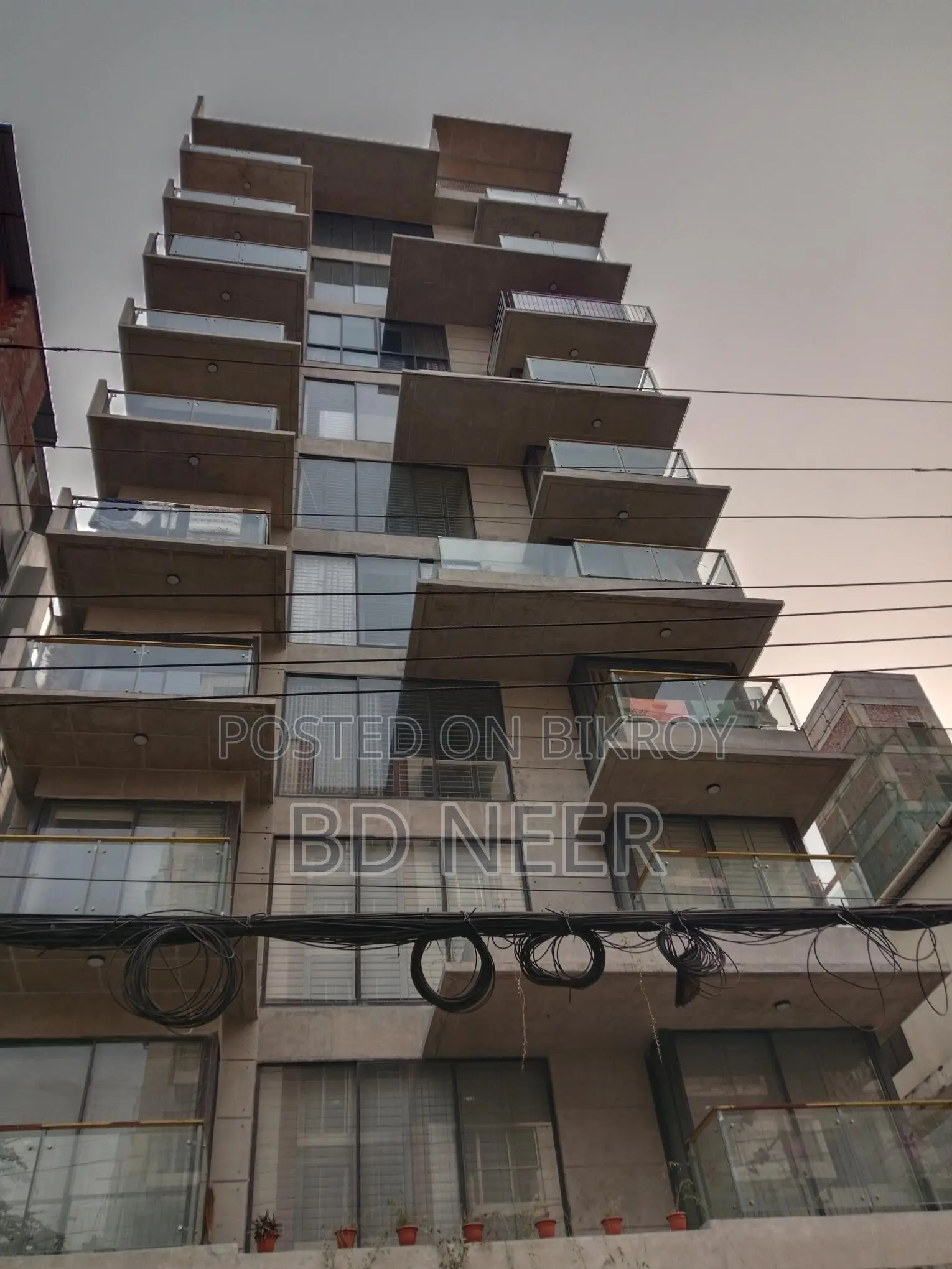 Brand new fully furnish apt rent in banani