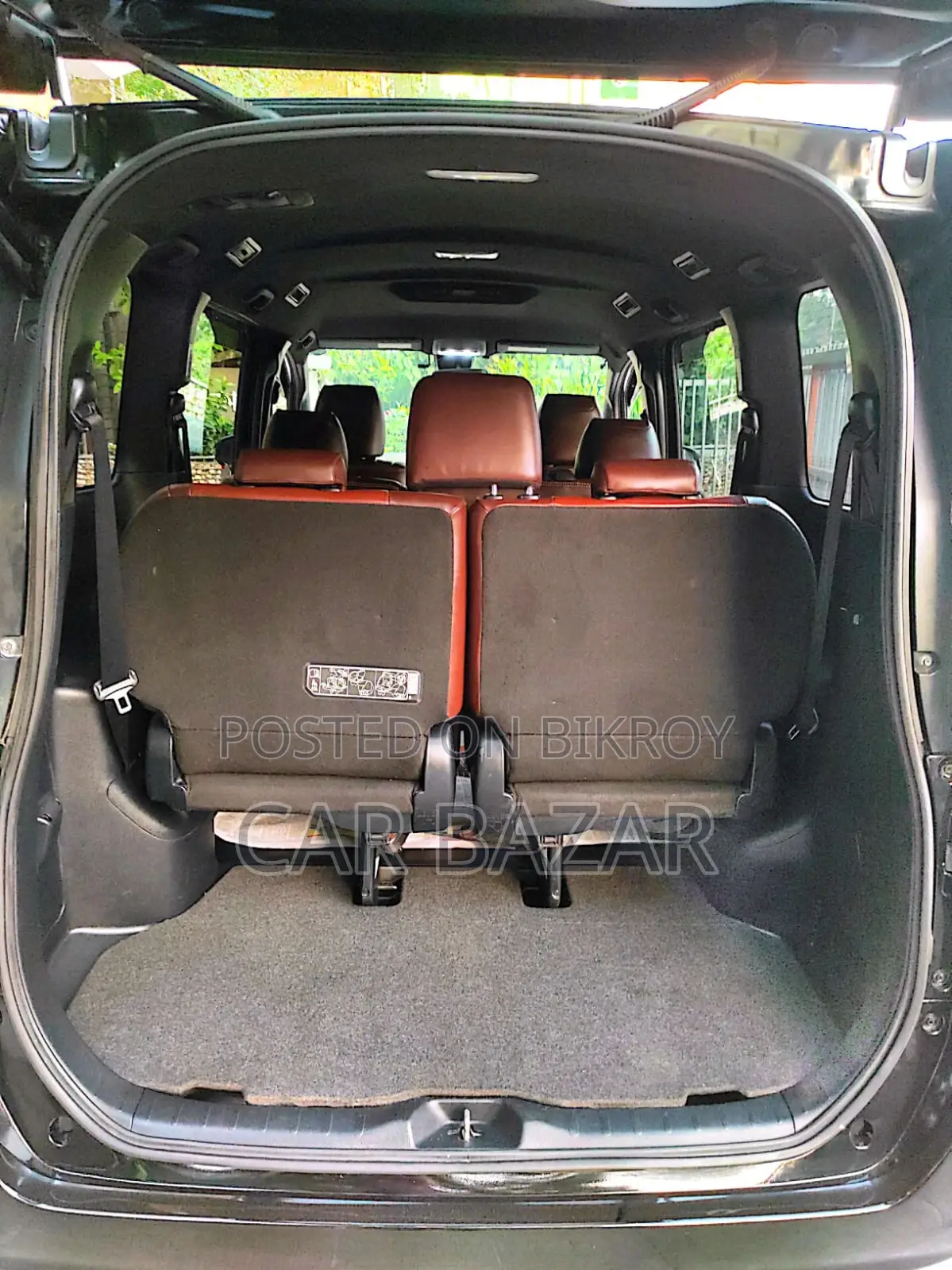 Toyota Noah ESQUIRE GI PREMIUM 2018