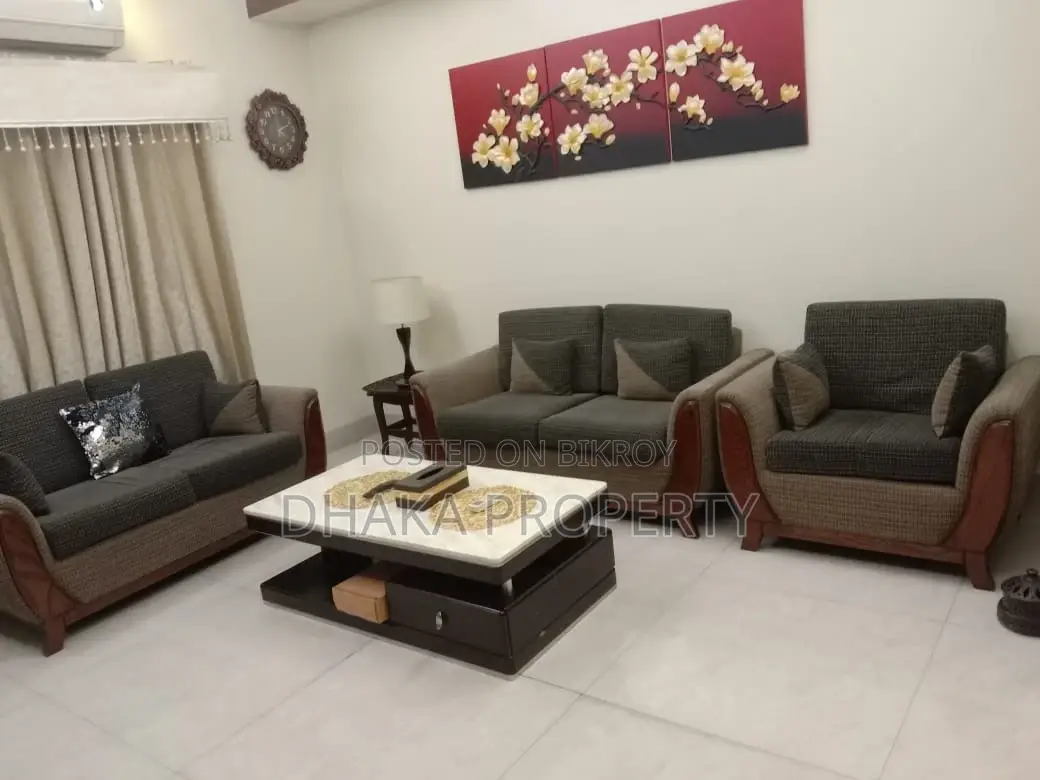 3Bed_Nice Apartment Rent At Gulshan 2