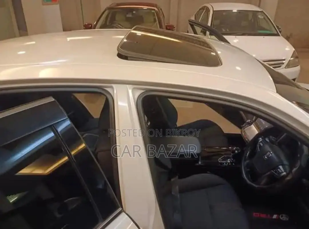 Toyota Crown ATHLETE.G.SUNROOF 2016