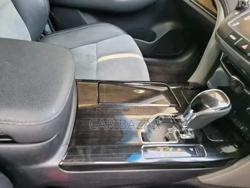 Toyota Crown ATHLETE.G.SUNROOF 2016