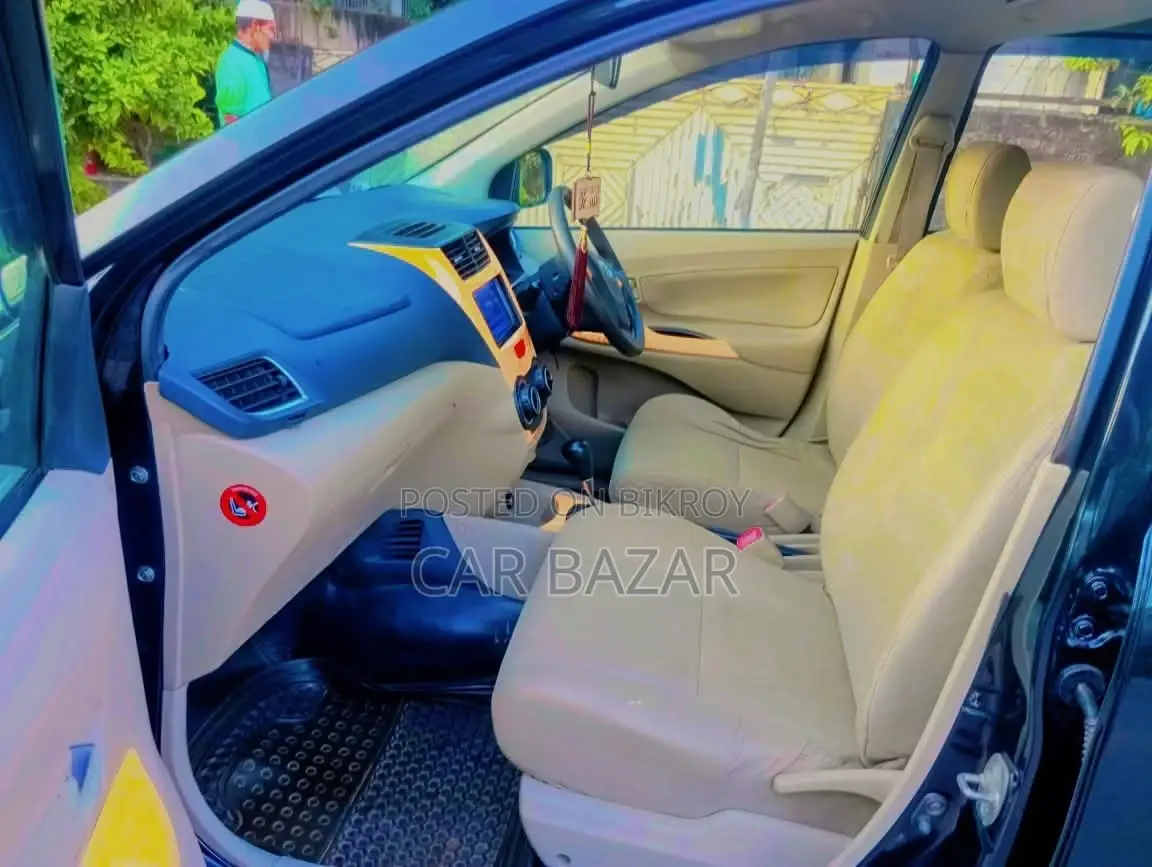 Toyota Avanza S 7seat New Shape 2014