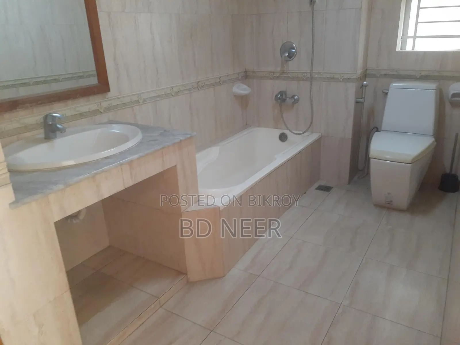2600 SqFt 10th Floor Nice 3 Bedroom Flat Rent in Gulshan-2