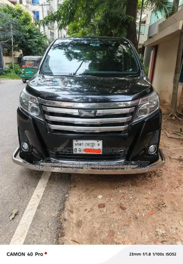 Toyota Noah push start 2014